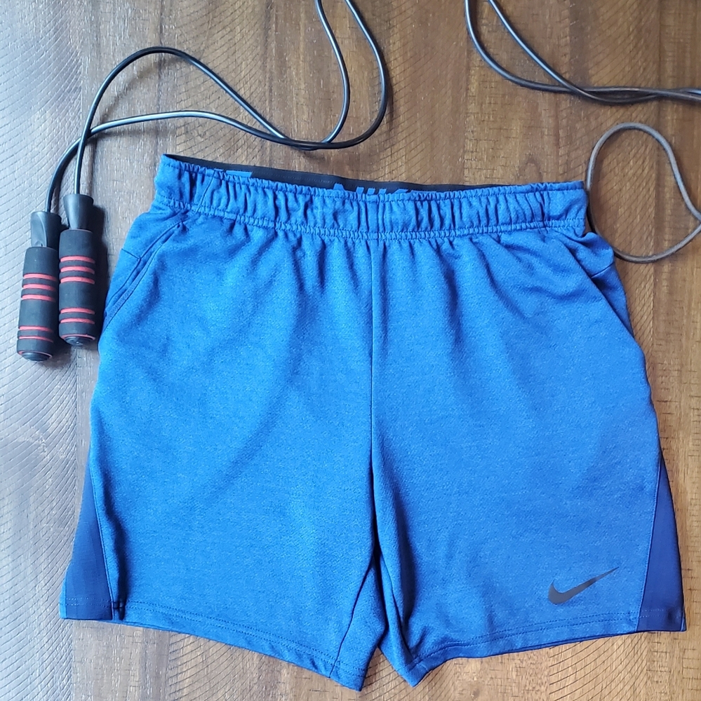 Athletic shorts
